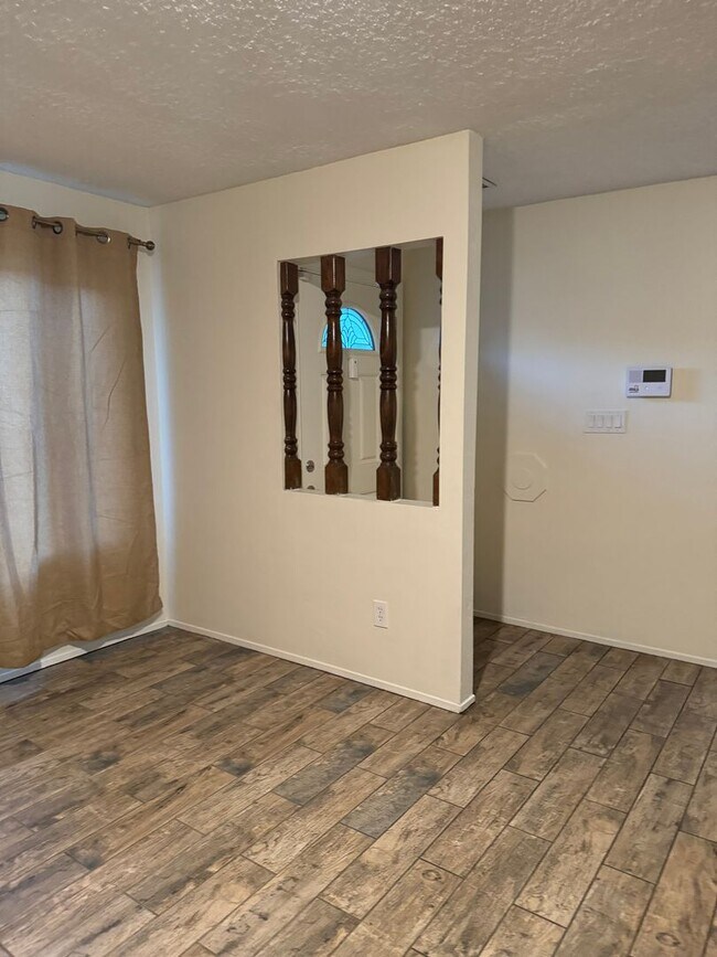 Photo - 409 Quailridge Rd Unit B