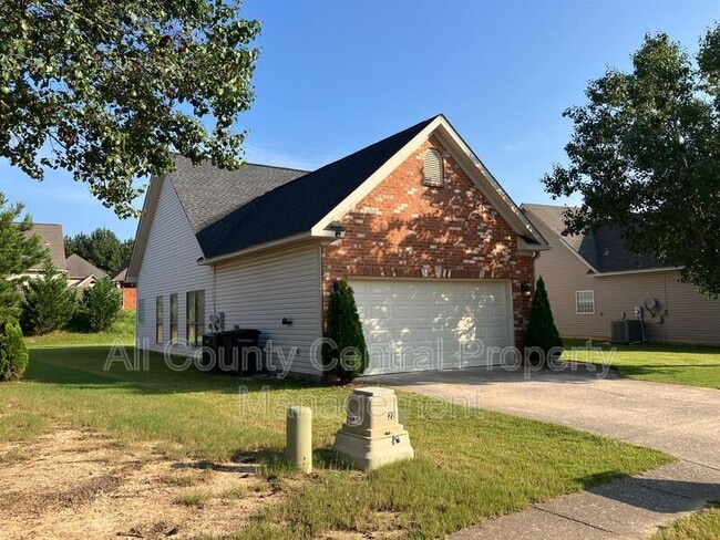 Photo - 2045 Forest Lakes Ln