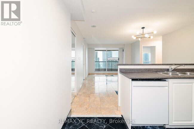 Photo - 7 Lorraine Dr Unit 2315