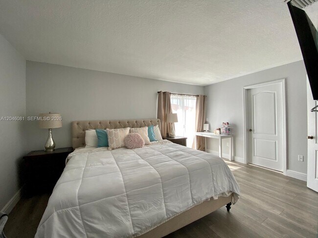Photo - 2864 SW 129th Ave