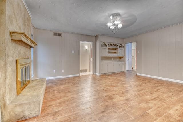 Photo - 1619 Marquette Dr