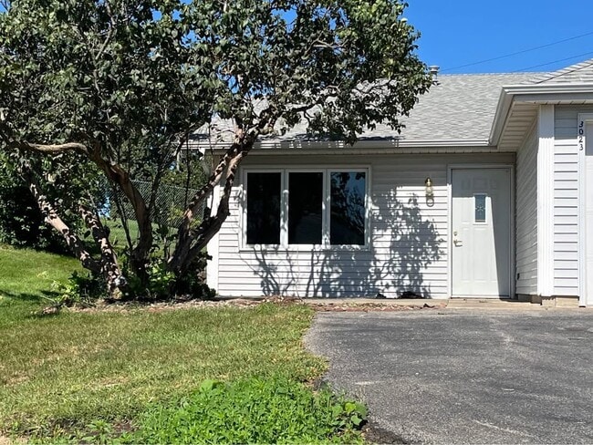 Photo - 3023 25th St NW