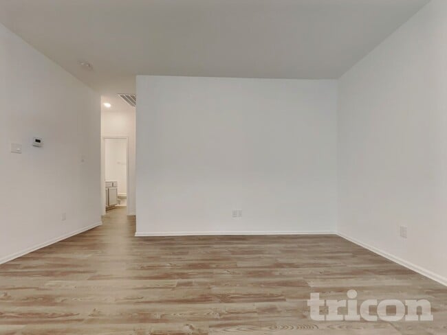 Photo - 212 Seven Pnes Dr