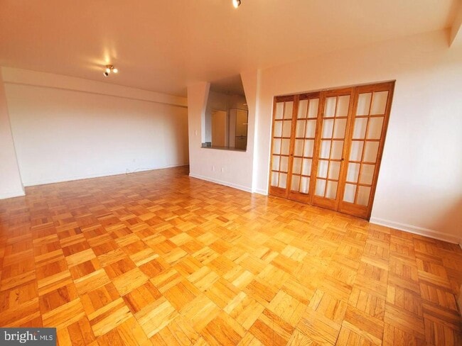 Photo - 4301 Massachusetts Ave NW Unidad 6007