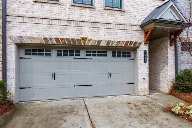 Photo - 2500 Skyland Dr NE