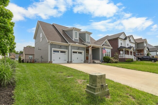 Photo - 276 Bluebell Dr