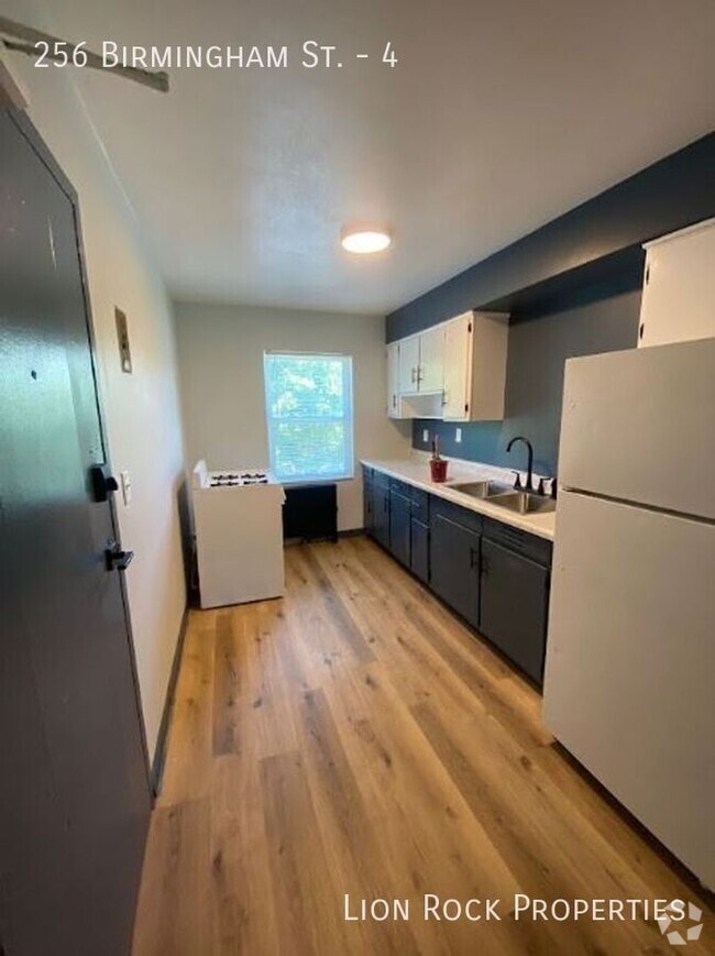 Building Photo - 256 Birmingham St Unit 4 Rental