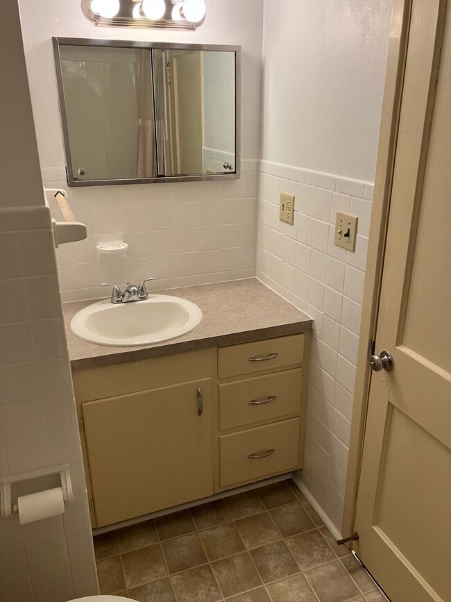 Photo - 2198 Lehman St Unit Apt #5