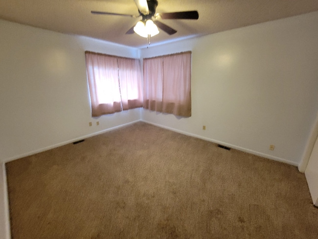 Photo - 8716 W University St Unit C