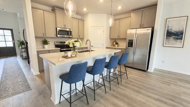 Photo - 523 Andesite Cv