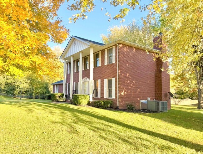 Photo - 1402 E Rhett Butler Rd