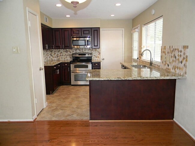 Photo - 2754 Quarry Hill Rd