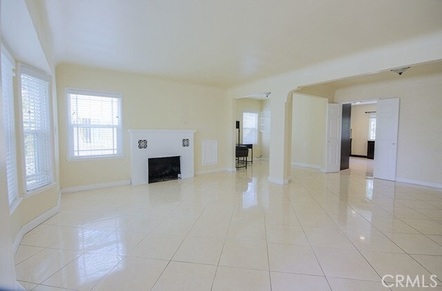 Photo - 2920 Los Flores Blvd