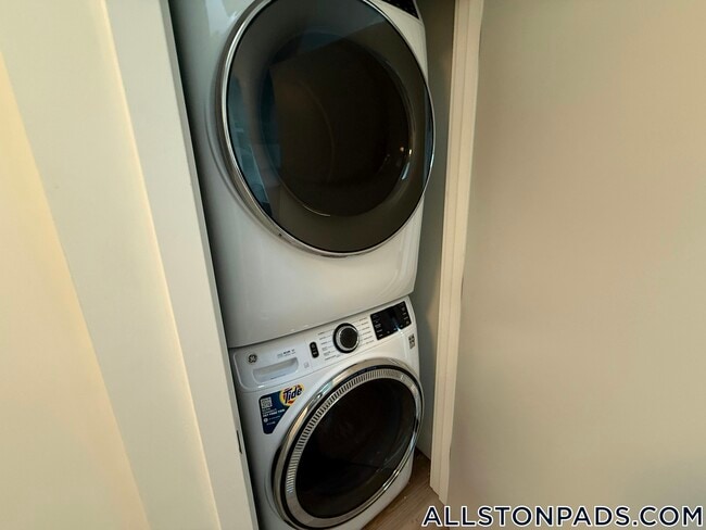 Photo - 1079 Commonwealth Ave Unit 526