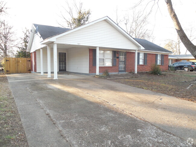 Building Photo - 501 Tulane Dr Rental