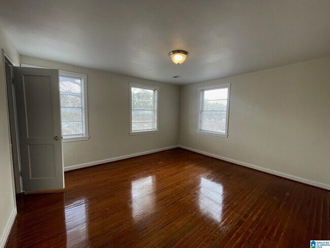 Photo - 1740 Valley Ave Unidad A