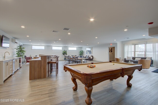 272 Willow Ave Unit 411 B