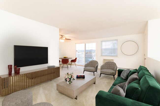 Photo - Hillcrest Village