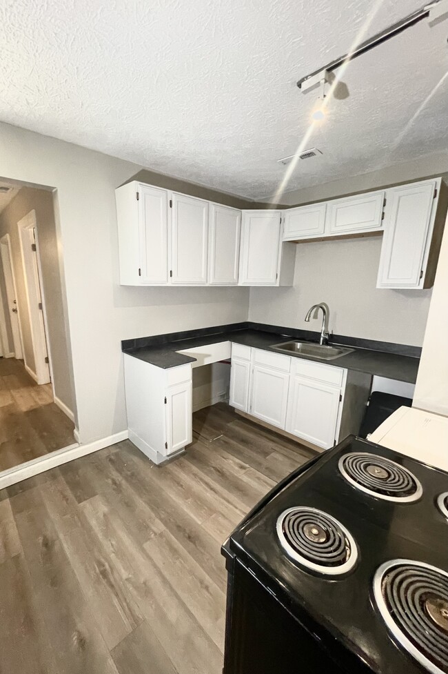 9030 Reed Rd Unit 2