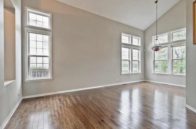 Photo - 2213 Apple Hill Ln