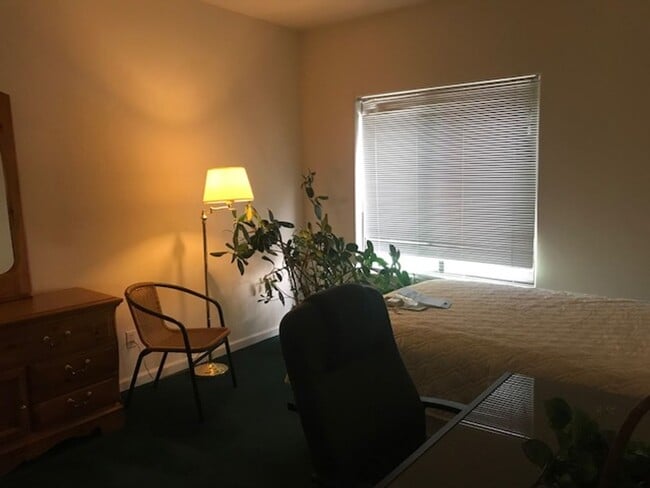 Photo - Very nice 2 bedroom 2 bathroom condo at Mountain Gate II. Unit 206