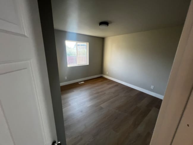 Photo - 2141 Teal Dr