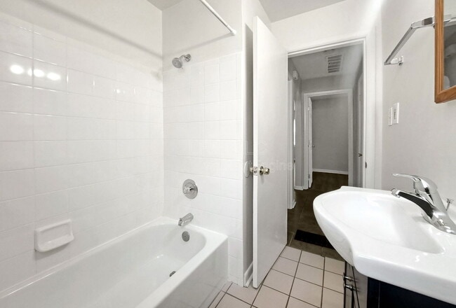 Photo - 2404 Thomas Ave