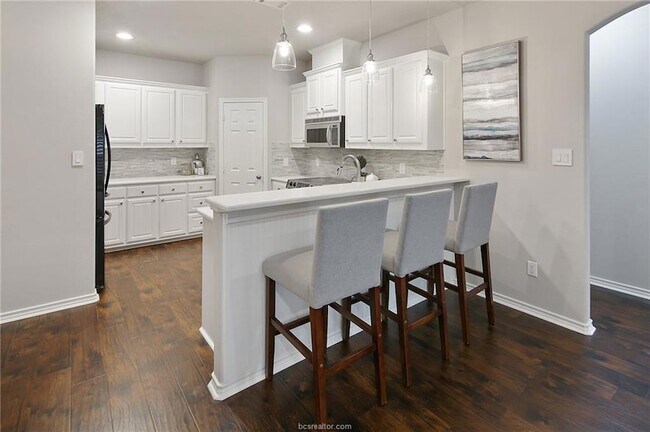 Photo - 200 Karten Ln