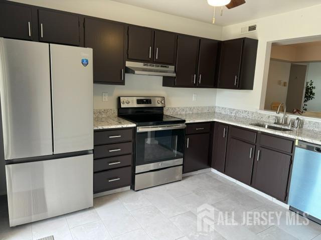 Photo - 525 Belford Rd