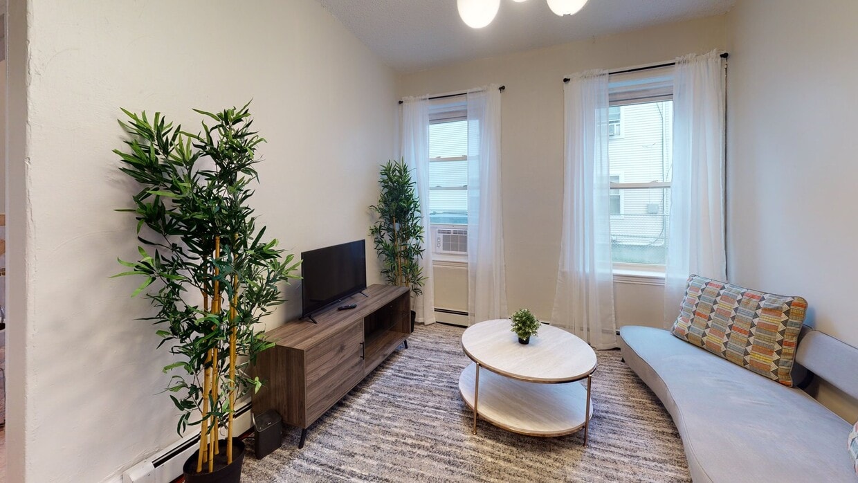 Photo - Private bedroom in 4 bed/2 bath Home