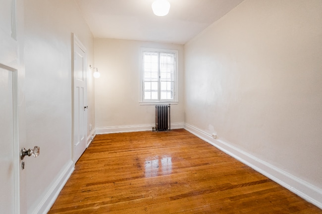 Photo - 127 Seward Ave Unit Large 1 Bed