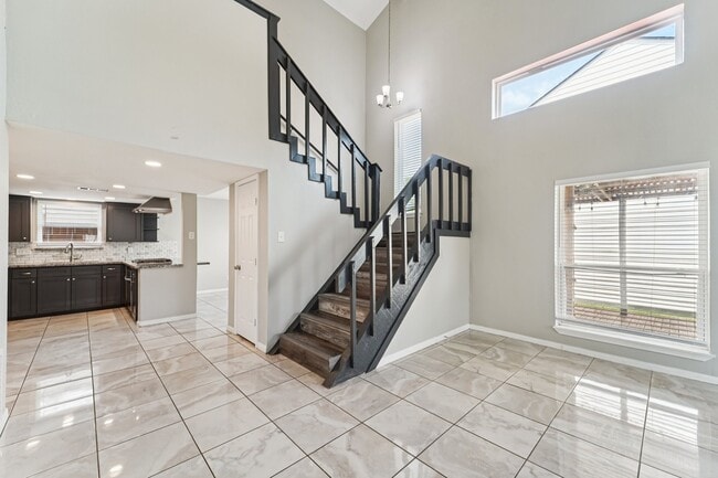 Photo - 9721 Debbie Ln