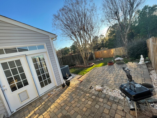 Photo - 4036 Holly Villa Cir