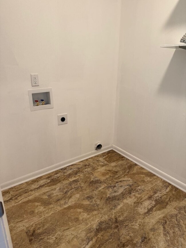 Photo - 104-104 N Birchwood Dr Unit 104 Birchwood Dr