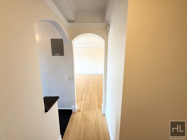 Christopher Street - Christopher Street Apartment Unit 6A