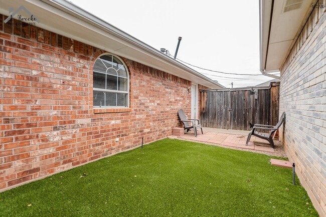 Photo - 3037 Cunningham Dr
