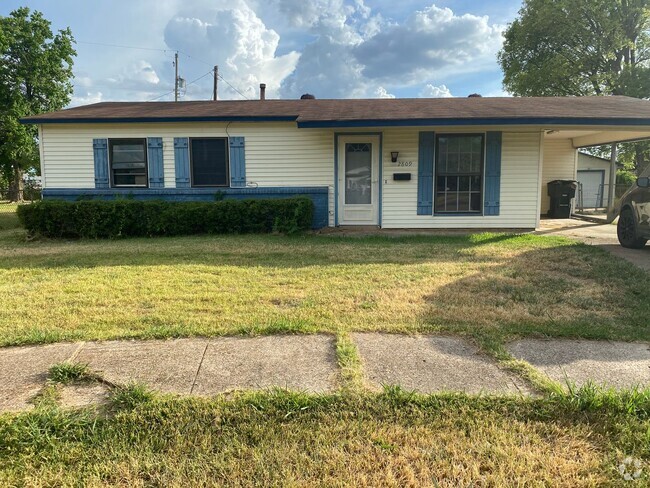 Building Photo - Remodeled Bossier Home