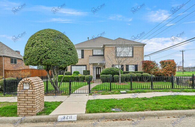 Photo - 3211 Wessex Cir