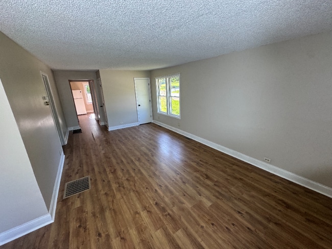 Photo - 30513 N Wilson Rd