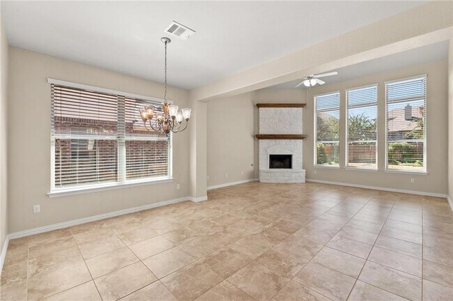 Photo - 410 Catalina Ln