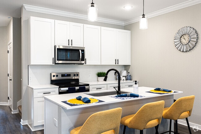 2BR, 2.5BA - 1,438SF Dining - Greenwood Townhomes