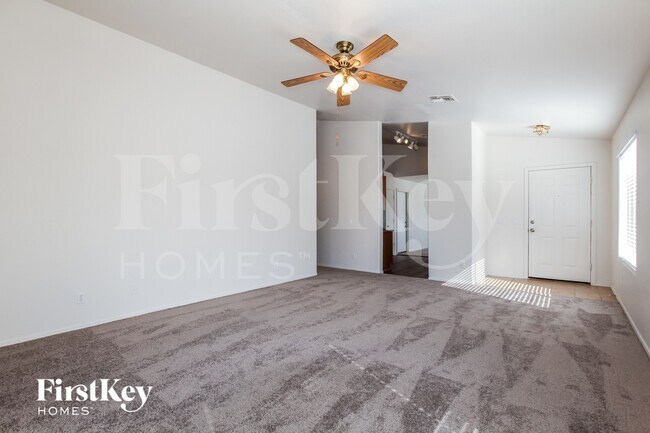 17750 N White Horse Trail