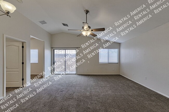 Photo - 6615 E Splendid Ln