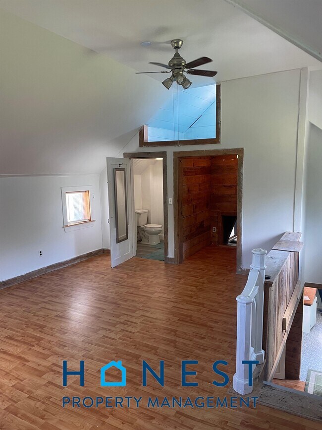 Photo - 33 Blake Farm Rd