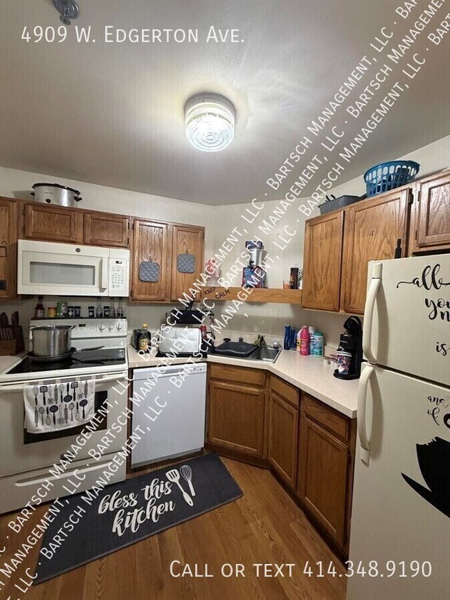 Photo - 4909 W Edgerton Ave