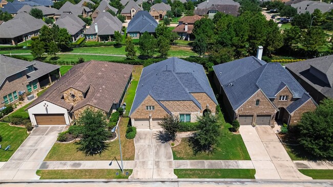 Photo - 14 Cottage Glen Ln