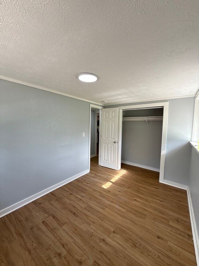 Photo - Cozy Remodeled 1BD/1BA + Bonus Room in Zephyrhills!