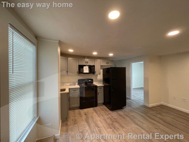 Photo - 72-74 Washington St Unit #6 Unidad #6