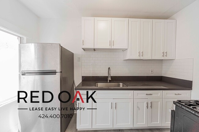 Photo - 822 S Park View St Unit 107