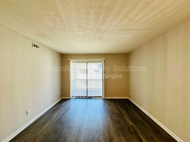 Photo - 209 Sunn Aire Ct Unidad C